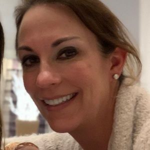 Meet your Posher, Hillary